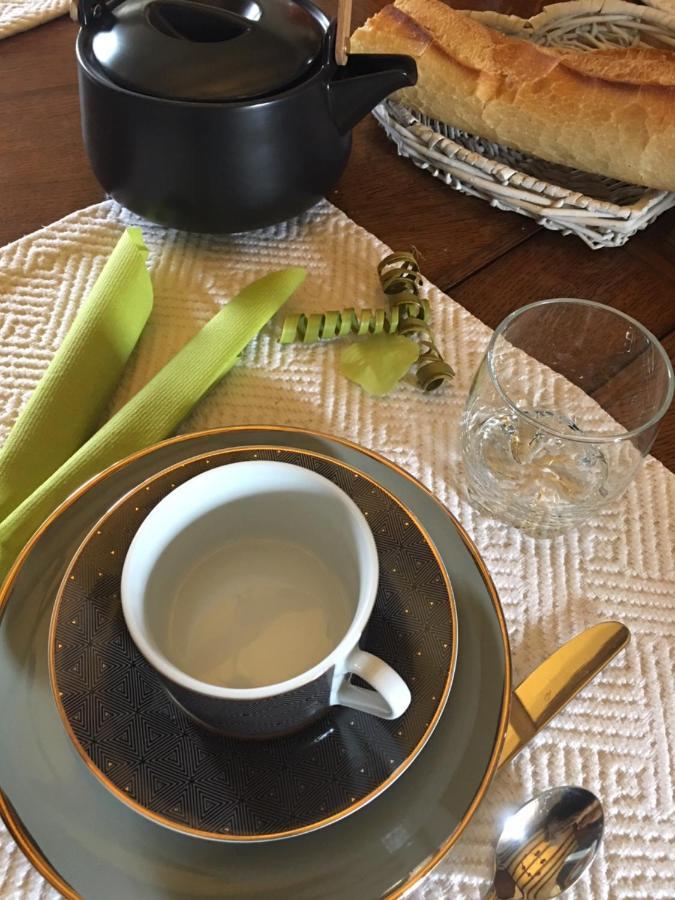 Au Bord De La Dhuy Bed and Breakfast Orges Buitenkant foto