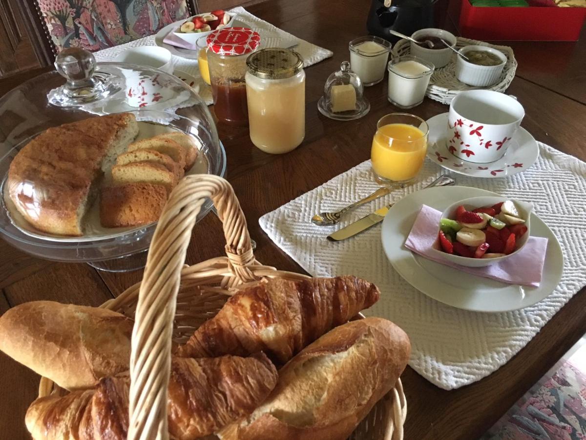 Au Bord De La Dhuy Bed and Breakfast Orges Buitenkant foto